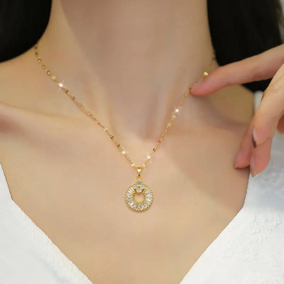 3/$35 Stainless Steel Copper Circle Pendant Chain Necklace Dainty Crystal - Picture 1 of 6